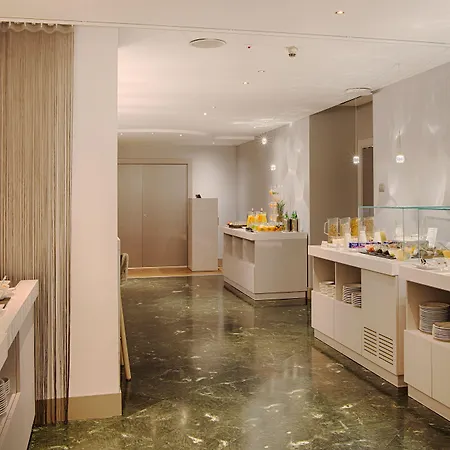 Hotel Nh Centro 4*