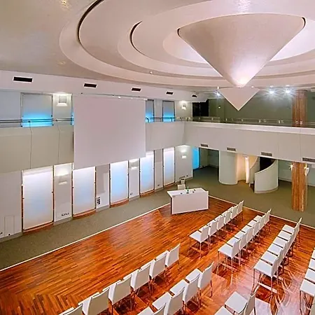 Nh Centro Hotel Turyn