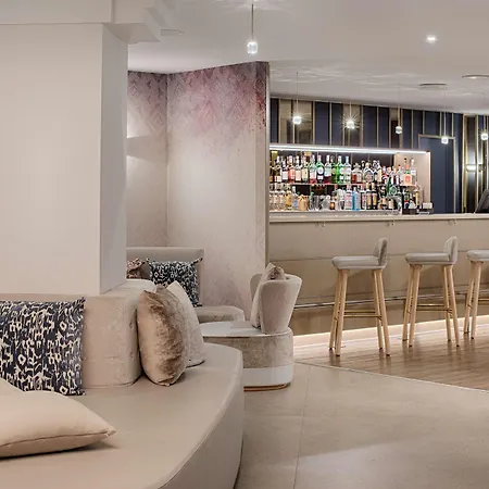 Hotel Nh Centro 4*