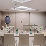 Отель Nh Centro