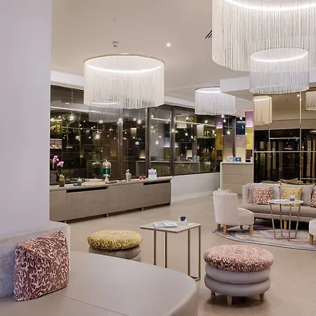 Nh Centro Hotel 4*