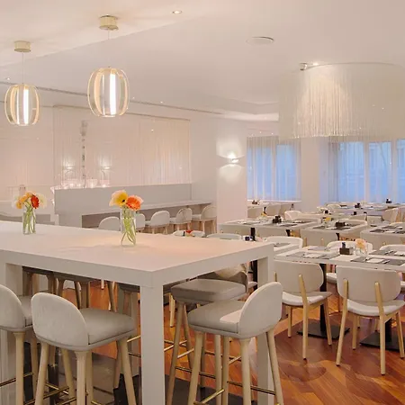 Nh Centro Hotel 4*